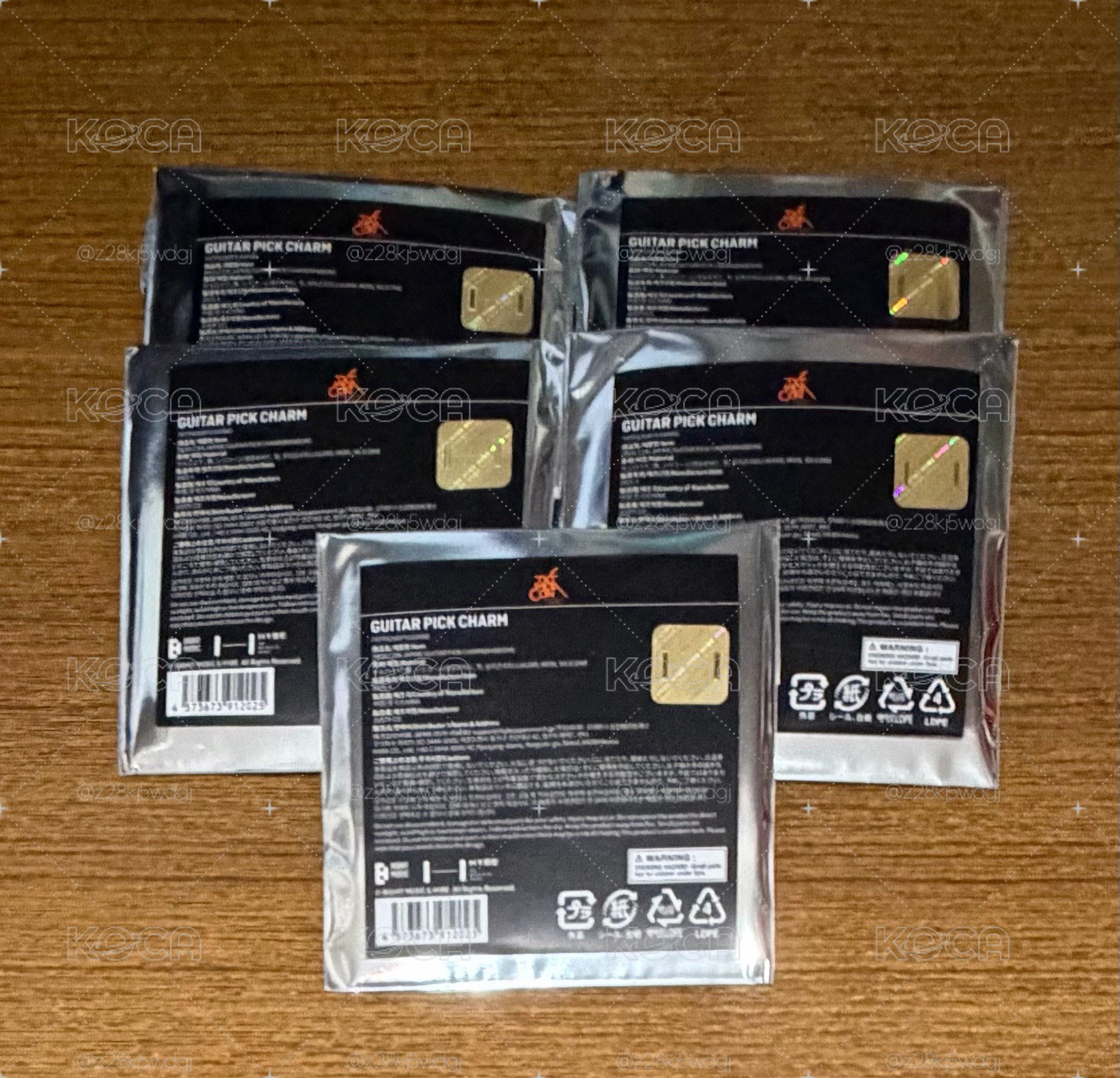 MOACON 日巡 pick吊飾 隨機未拆