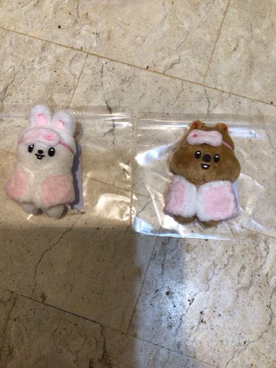旻城眼罩娃