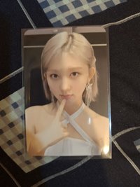 白衣戳臉球