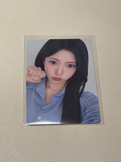 現貨liv徽章卡