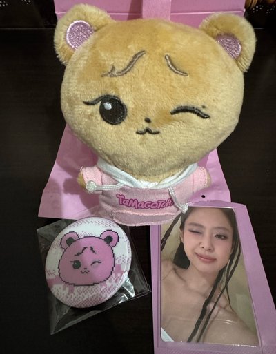 Jennie-Tamagotchi聯名