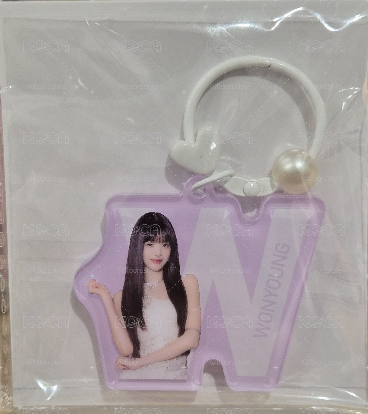 IVE SHOW WHAT I HAVE 日場鑰匙圈吊飾 WONYOUNG