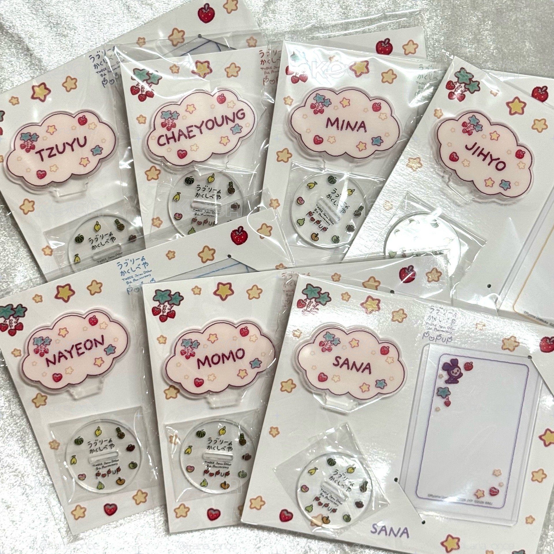 JP出道九週年 立牌 卡套立牌 1600¥