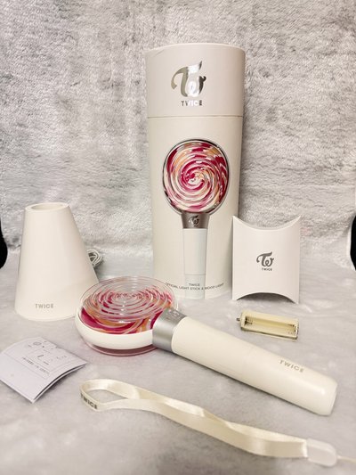 【官方正品】TWICE 初代手燈（Candy Bong）絕美珍藏 🍭