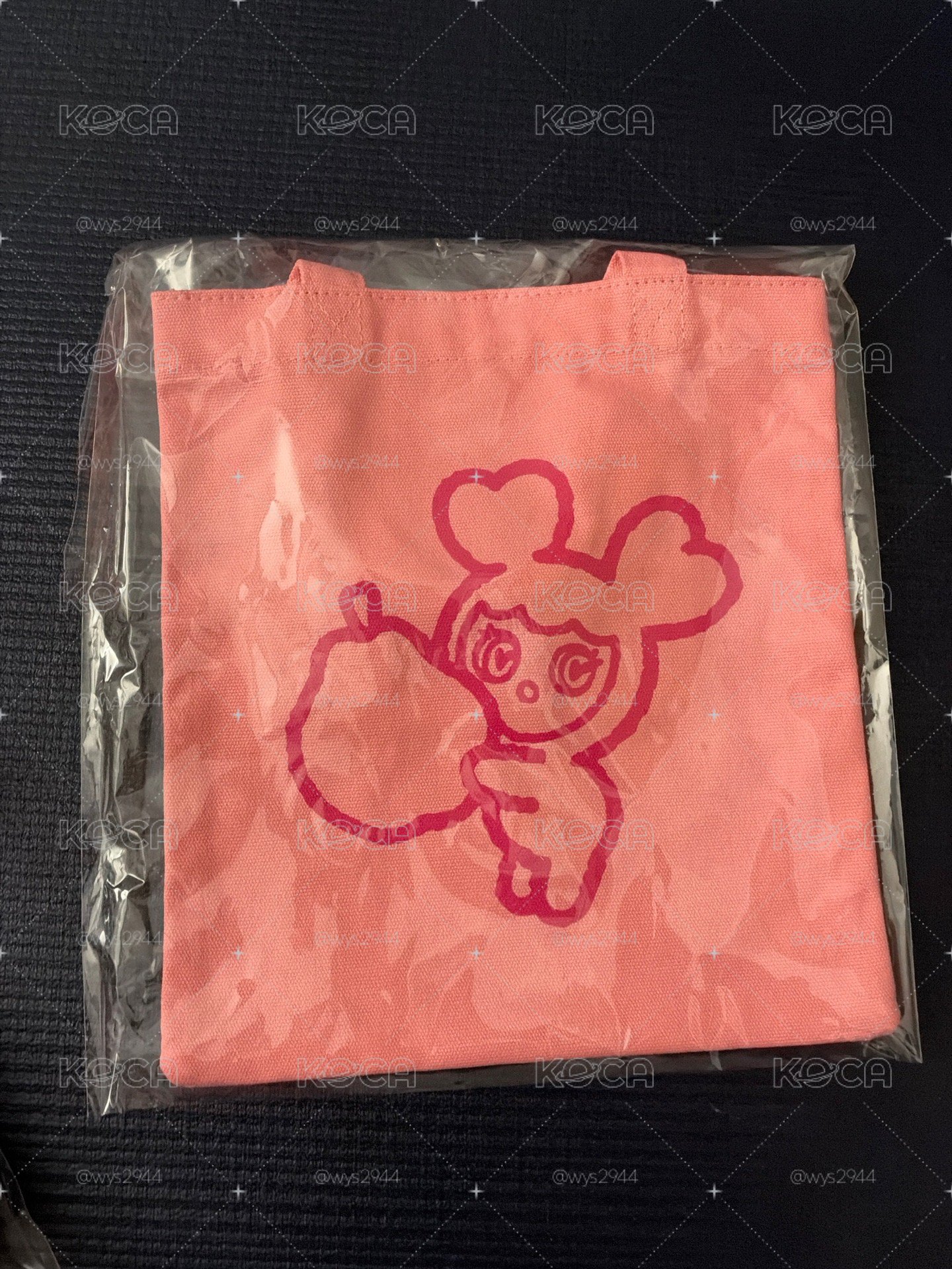 momo tote bag