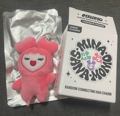 MOMO笑臉娃吊飾
