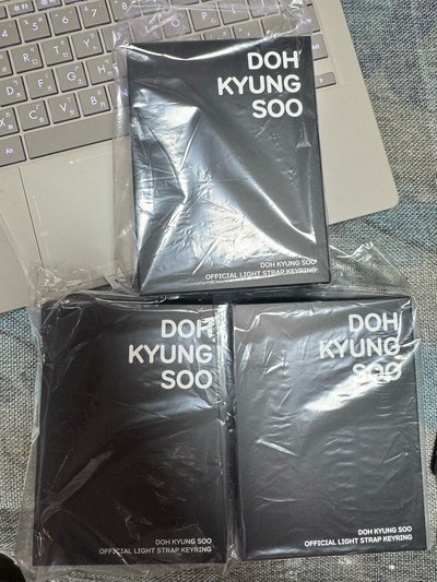 全現貨-Doh Kyung Soo 官方手錶吉冷手燈 鑰匙圈吊飾 