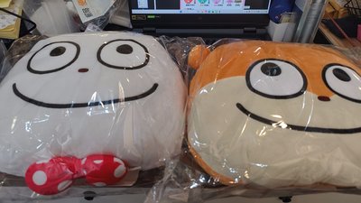 熊貓抱枕毯