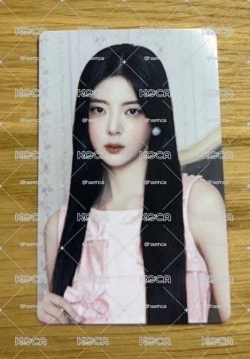 ITZY 塔店 Collector 特典 Lia