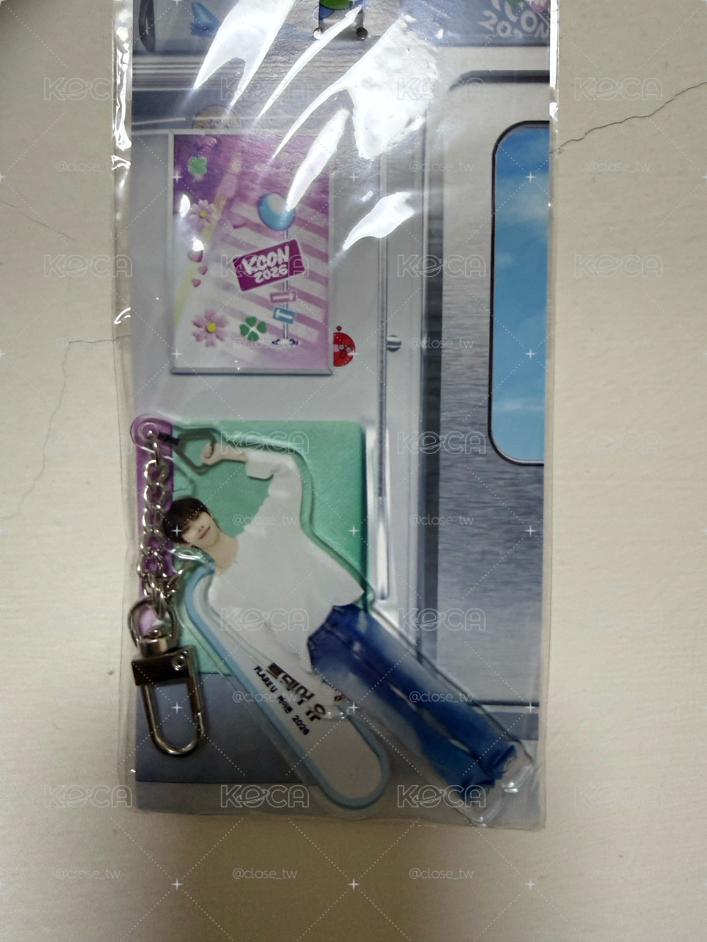 KCON 地鐵吊飾