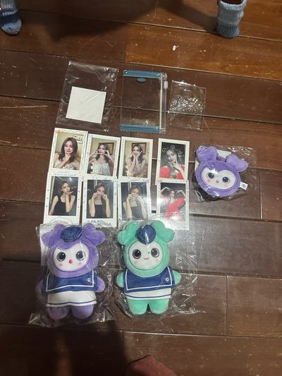 twice子瑜solo迷一 jyp 周邊卡 拍立得組