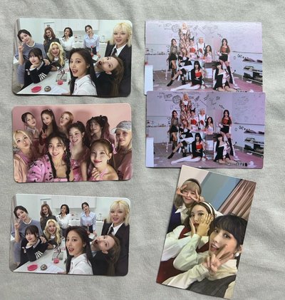 TWICE 團卡