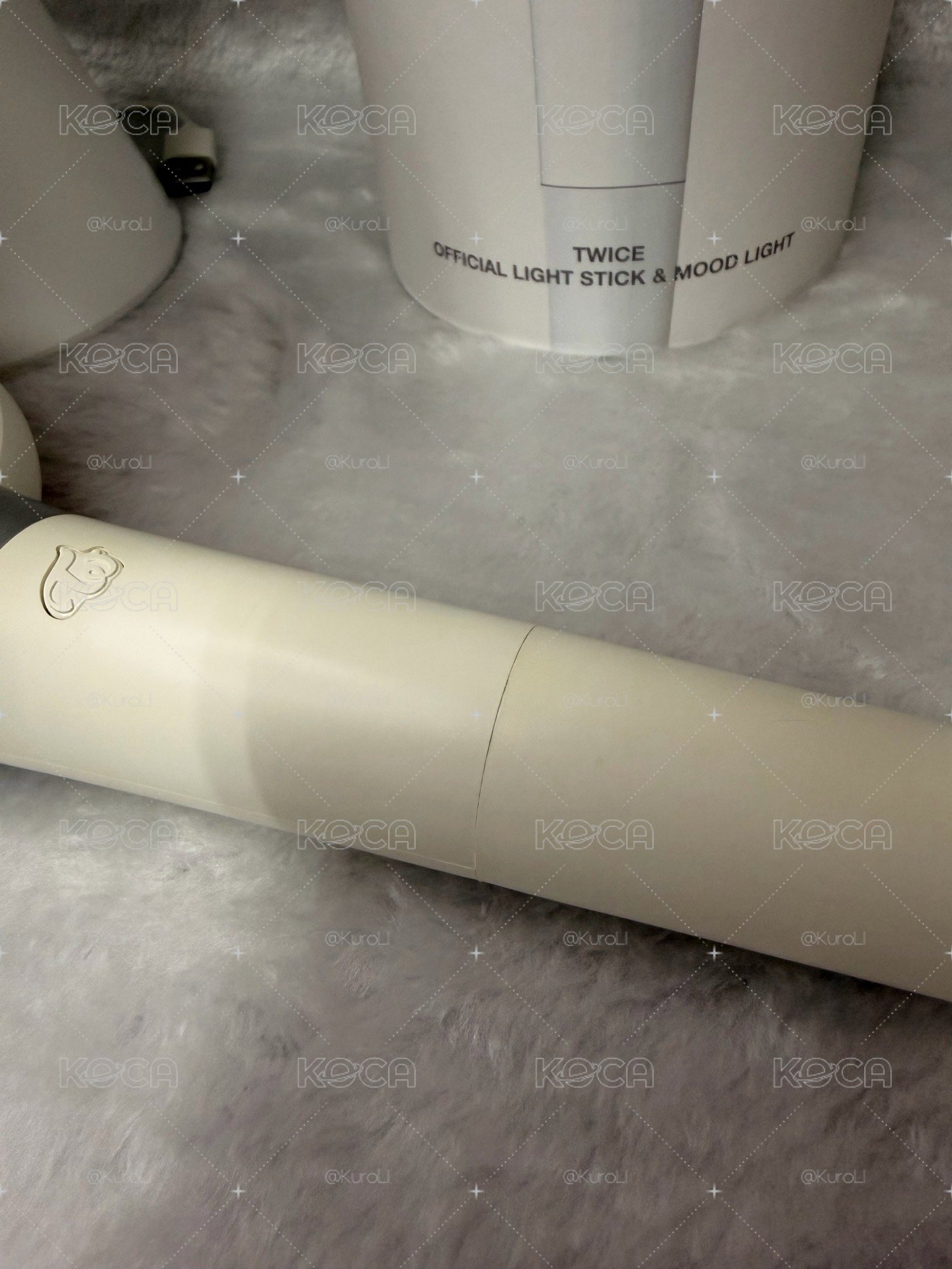  🤍【絕版競標】TWICE 初代手燈（Candy Bong）— 承載 10 年淚水與榮耀的時光糖果棒 🍭