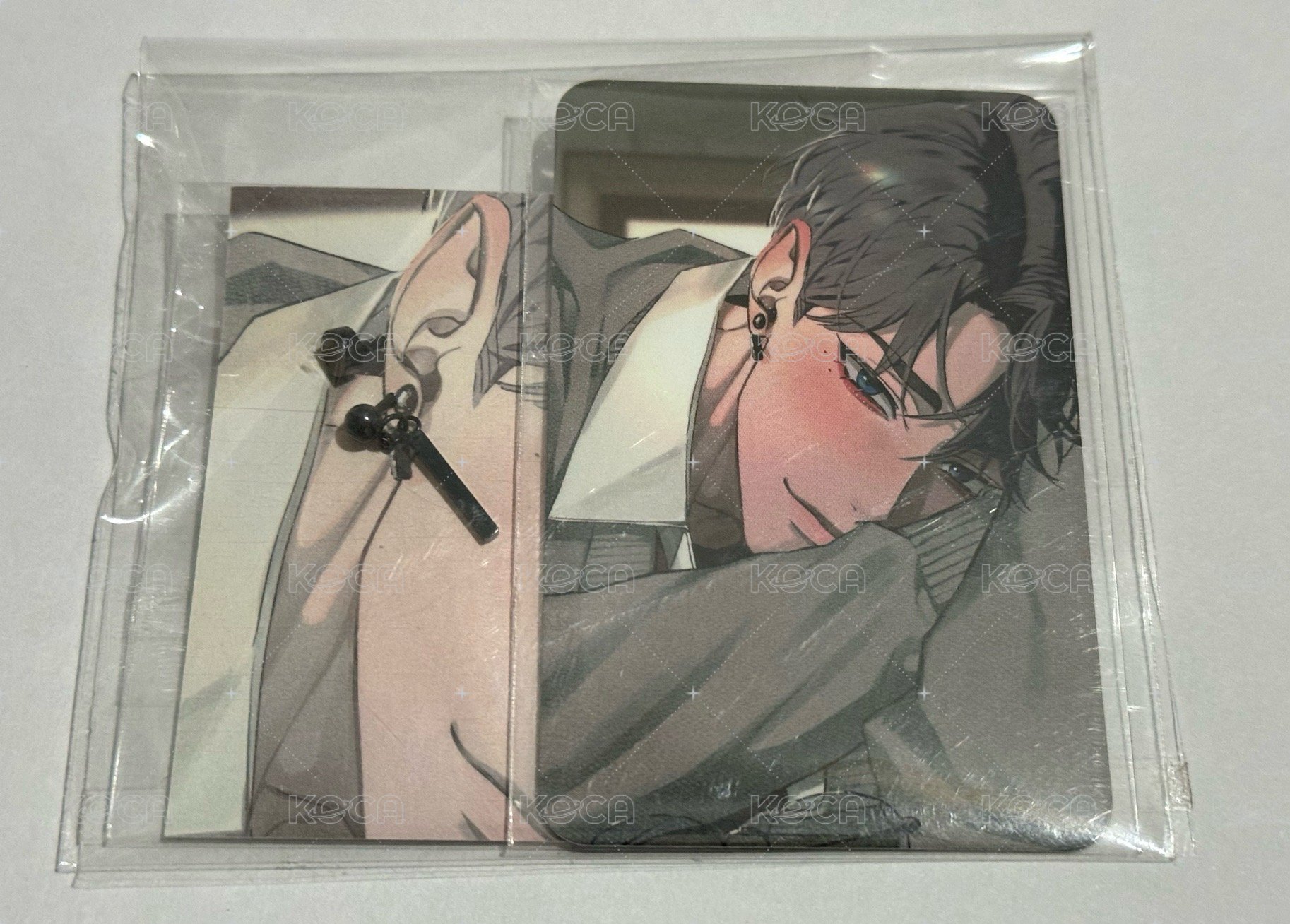 耳環小卡組+香水海報（有損）