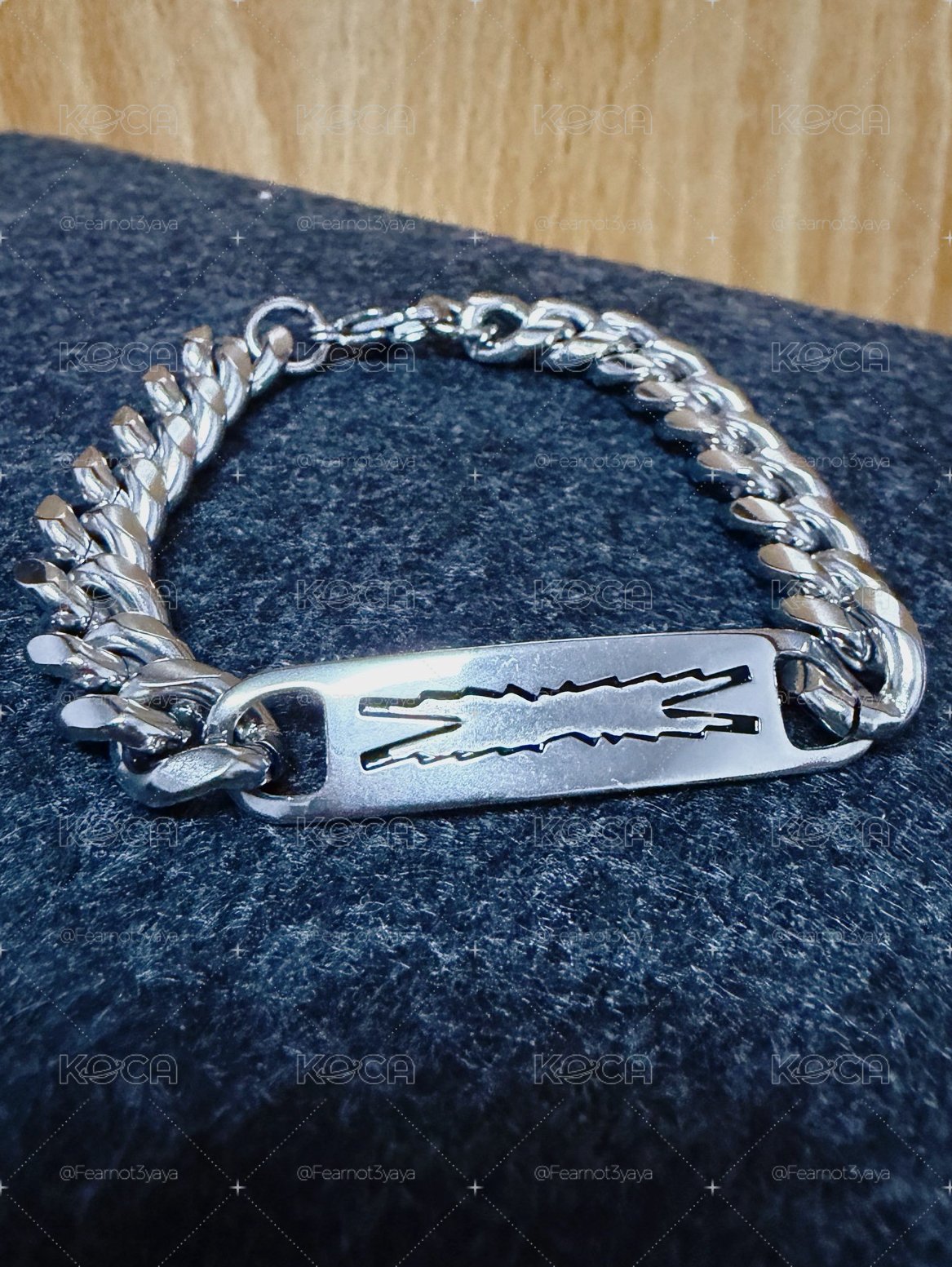 LE SSERAFIM × ZOZOTOWN 聯名手鍊