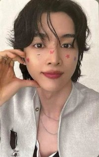 RIIZING LOUD 滿額卡 