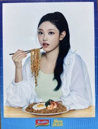 NewJeans x Indomie 代言卡 諧潾