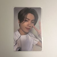 日咖幸運卡（左）