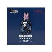 A BATHING APE®︎ 別針襟章 METAL PINS