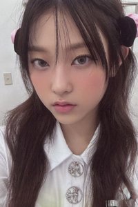 Get Up 專輯卡 Haerin ver.