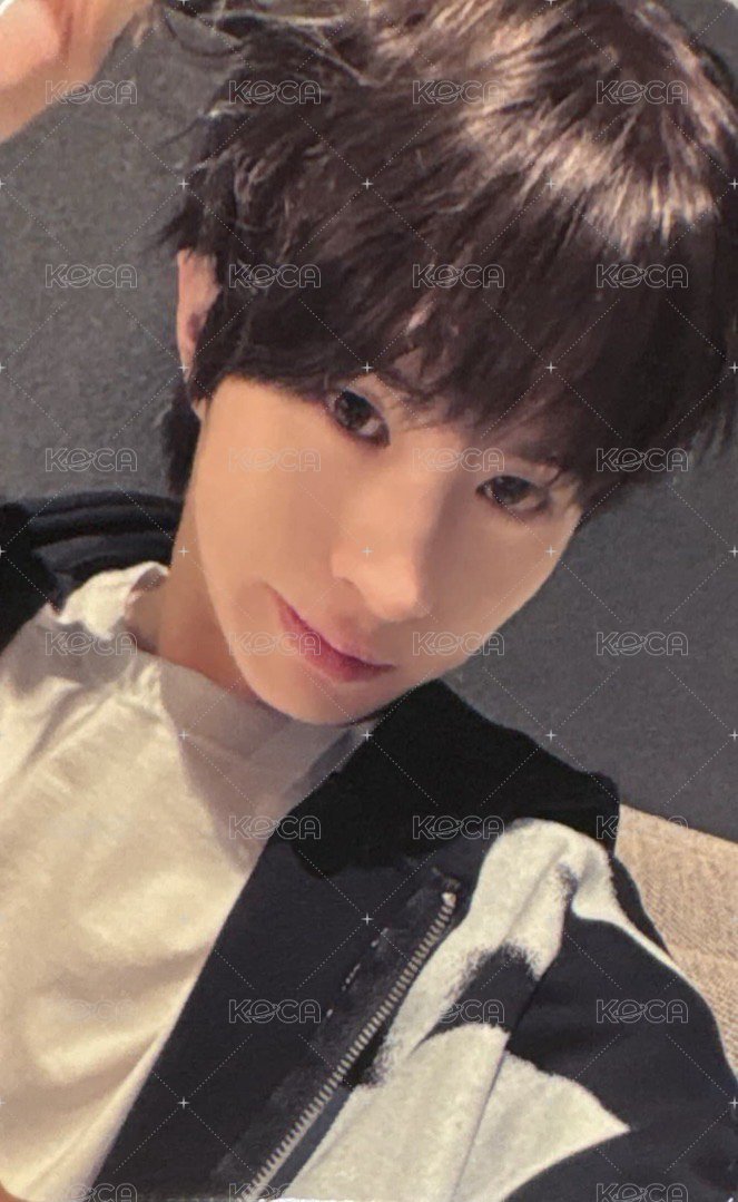 Last Bell yzy 北京線下 簽售卡  正面