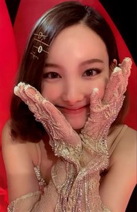 Eyes Wide Open 專輯卡 