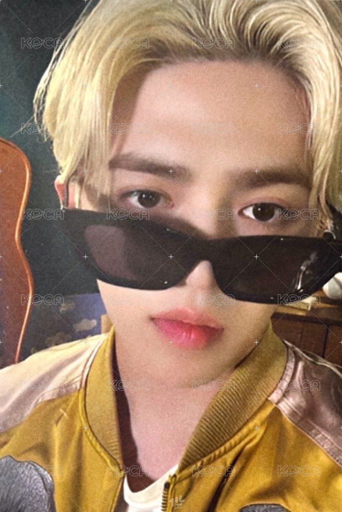 MINI11 專輯卡 ｜AM526 ver. 正面