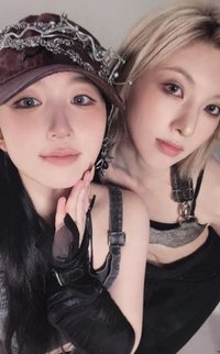 FORWARD 專輯卡 限量版