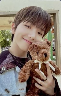 WHY.. target 特典卡 抱小熊 6