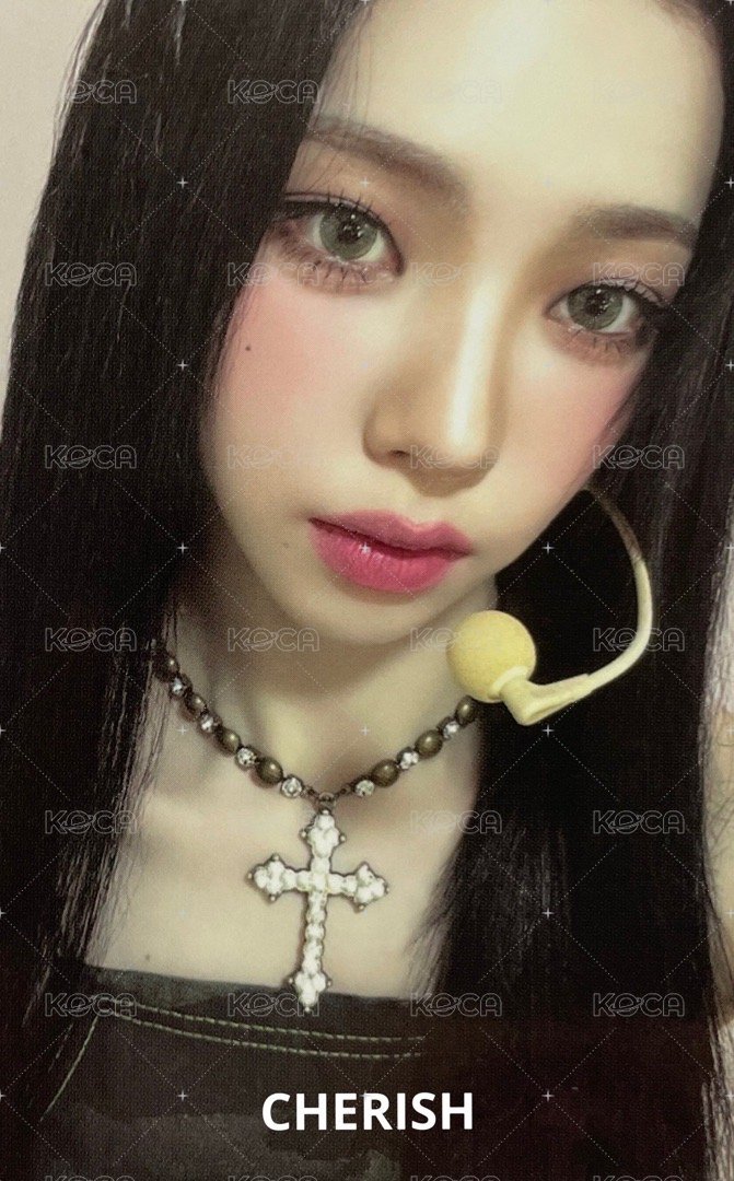 MY WORLD 隨機卡 粉版 柚B 耳麥柚 正面