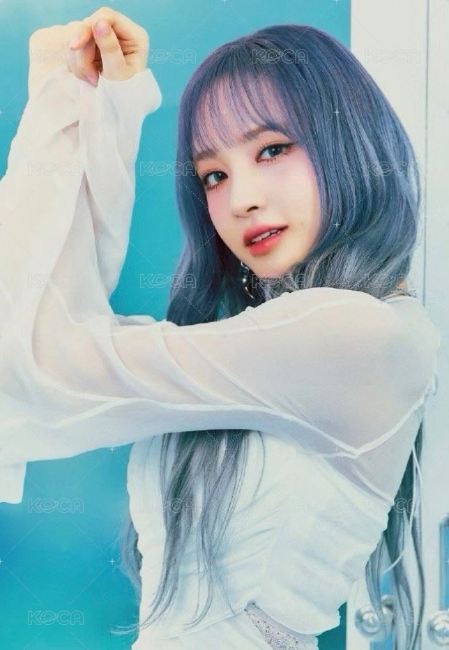 ALIVE 索尼 透卡 特典卡  正面