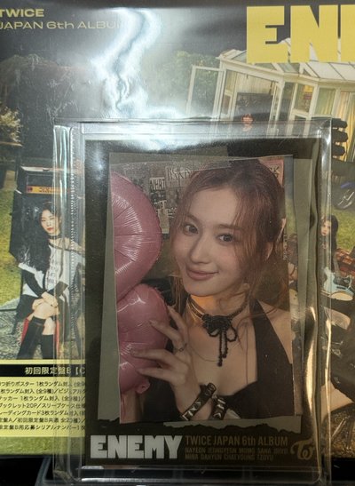 Sana Twice 日專 Enemy 特典卡