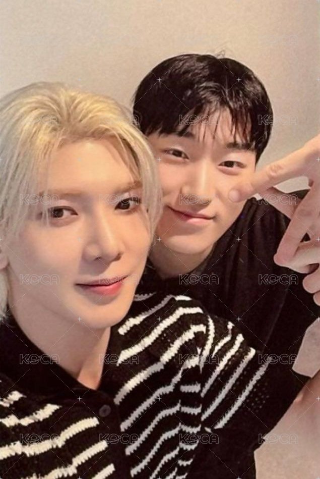 8ROOM 滿額卡  正面