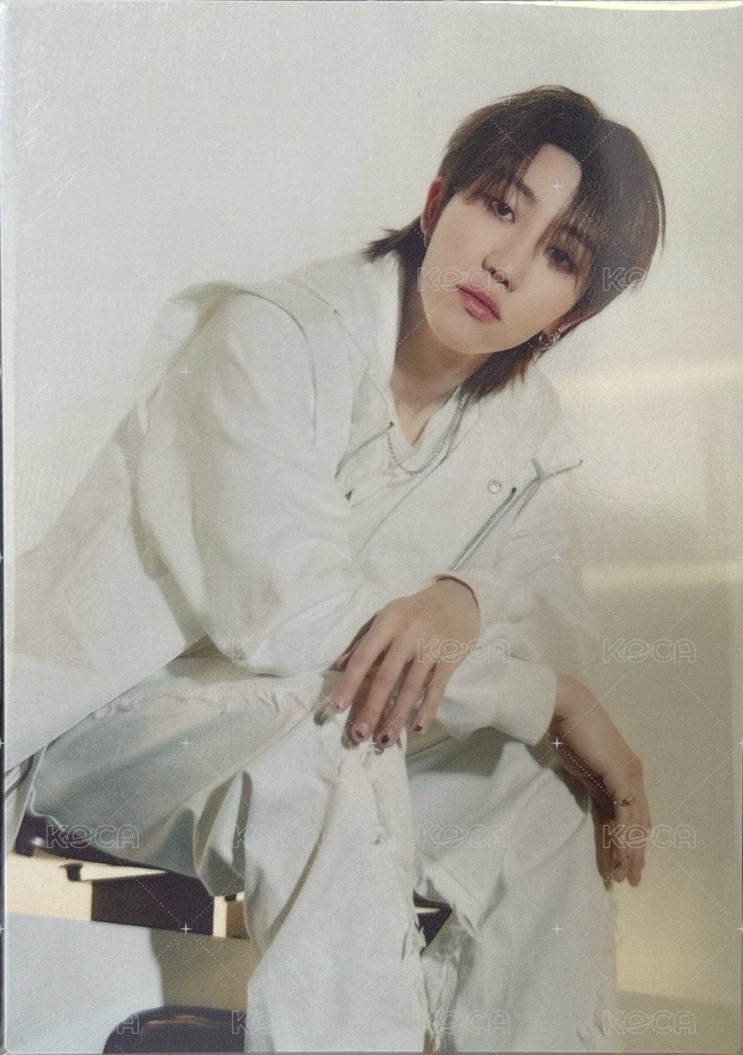 FOLLOW AGAIN 隨機卡  正面