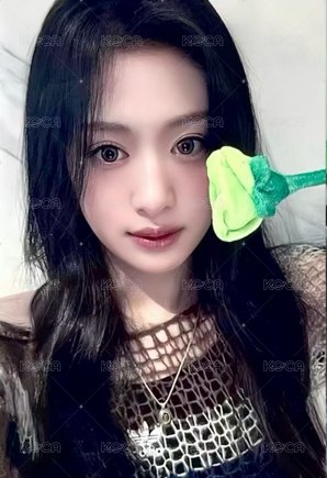 24 玫瑰日 yg 線下 幸運卡  正面