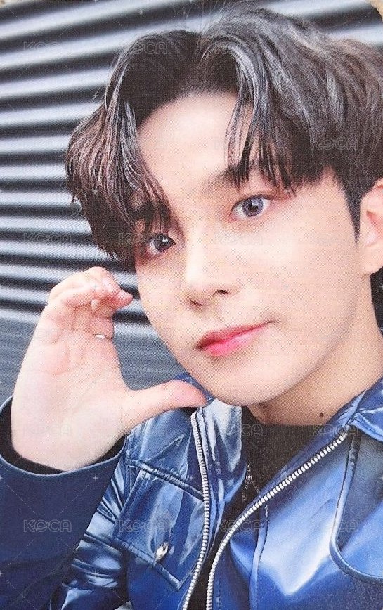 FEVER pt.3 subk 特典卡  正面