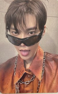 疾馳 (2 Baddies) 專輯卡 道英