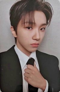 WHY.. 打歌卡 西裝