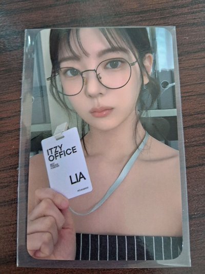 Lia特典卡+明信片+證件照