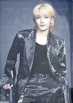 RIGHT HERE 隨機卡  正面