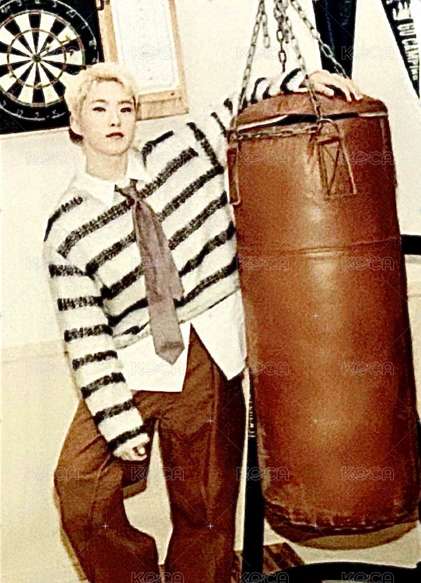 25‘FM｜HOLIDAY 隨機卡 卡包卡 正面