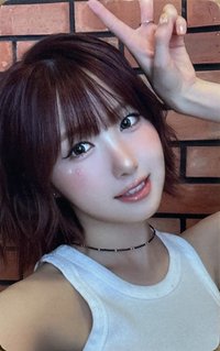 iLy Keyring.ver 專輯卡 B