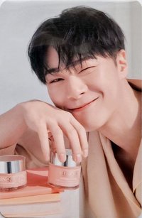 代言 代言卡 CLINIQUE