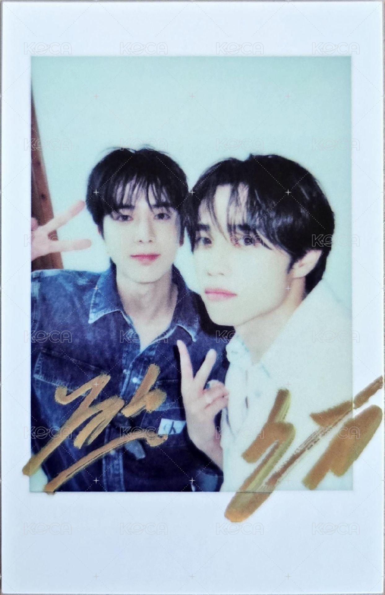 雜誌卡 伊周 正面