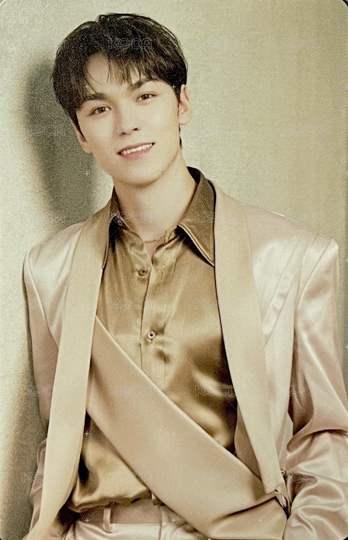 RIGHT HERE 隨機卡 ｜卡包 正面