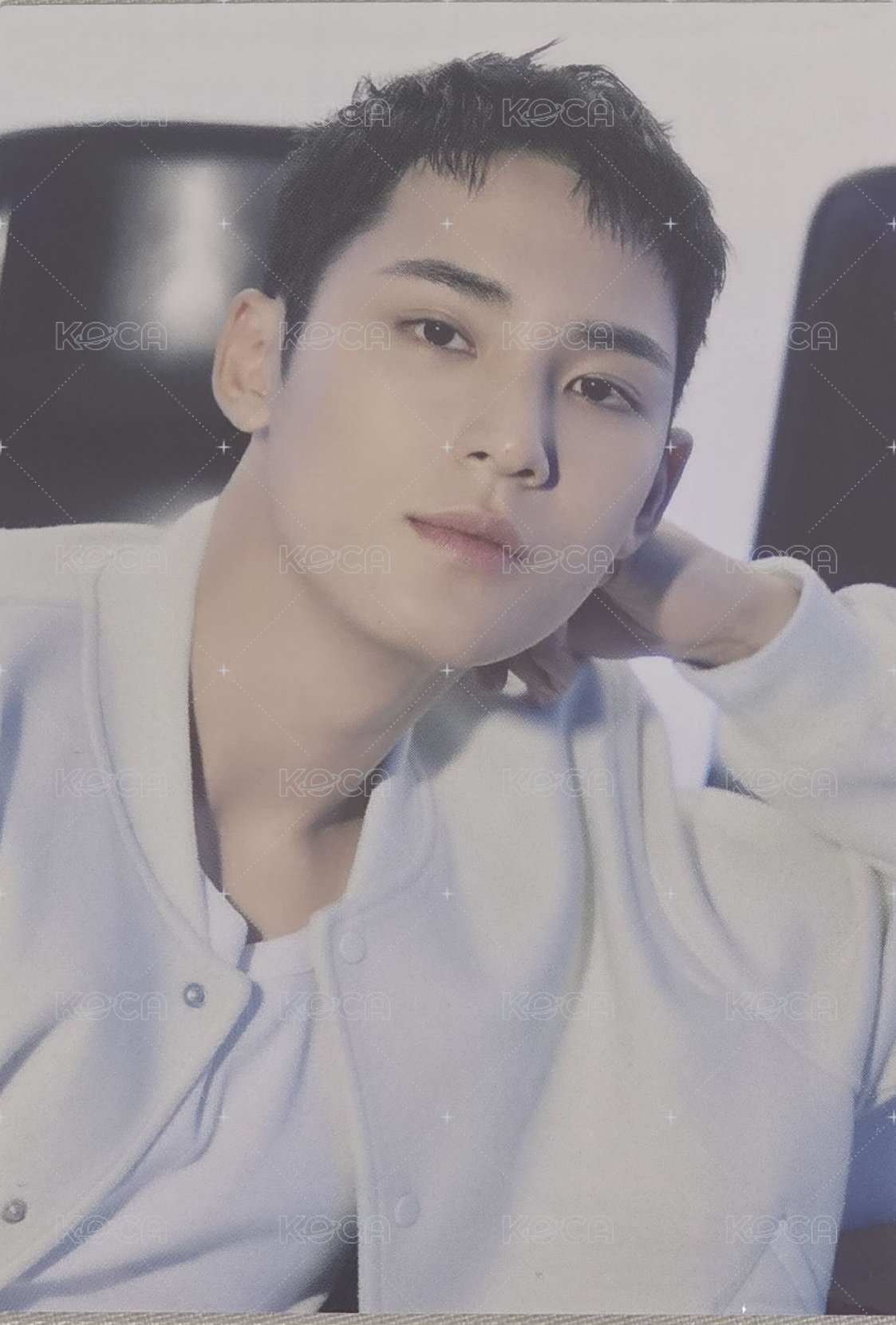 FOLLOW AGAIN 隨機卡  正面