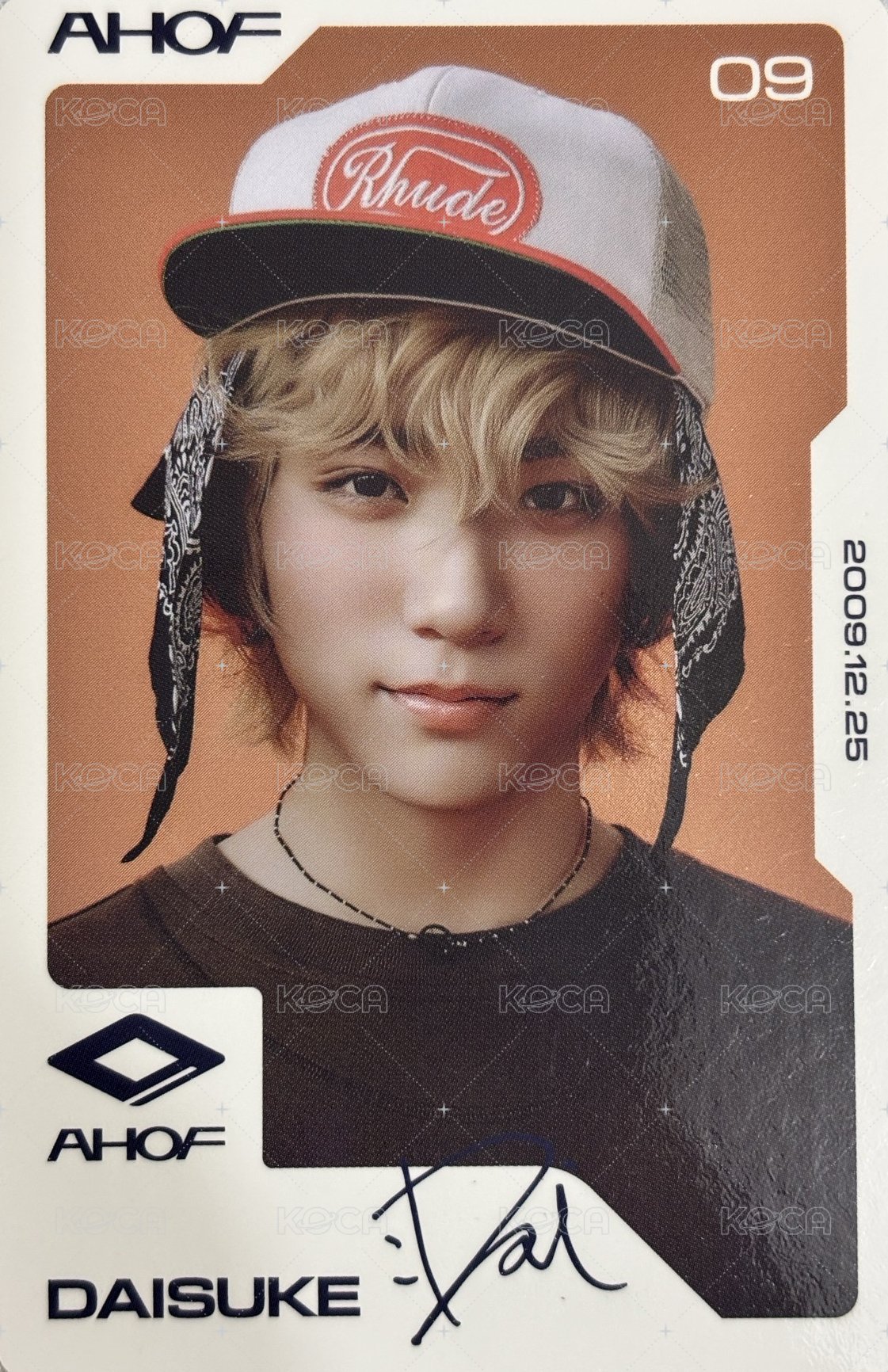 WHO WE ARE 專輯卡  正面