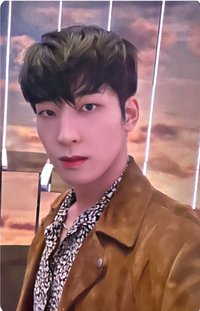 MINI9 yzy B 簽售卡 