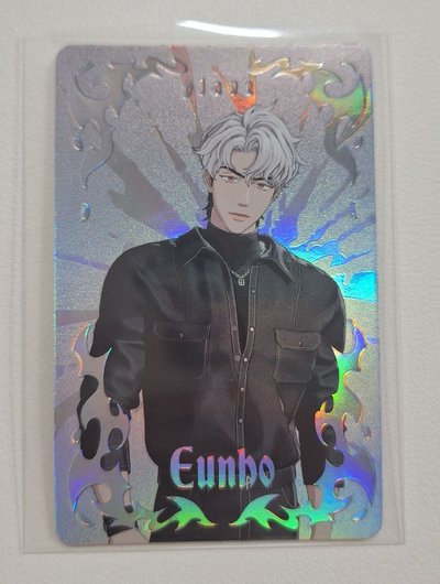 冷狼王但熱情如火的銀虎迷三閃卡