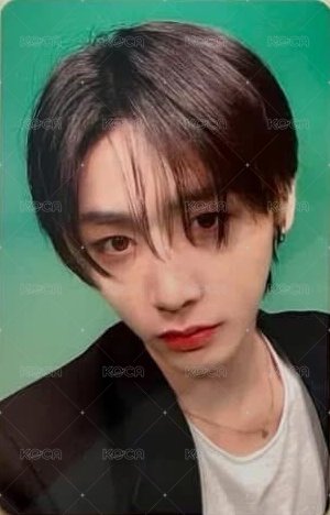 HOW? wvs 周邊卡 線下快閃立牌 正面